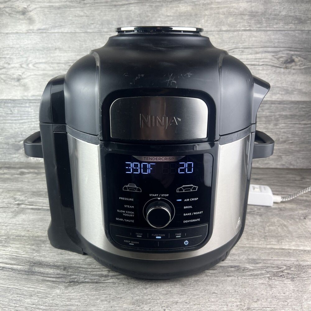 Ninja FD401 Foodi 12in1 Deluxe XL 8 qt. Pressure / Air Fryer *No Pressure Lid